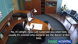 Три детеныша с длинными ногами