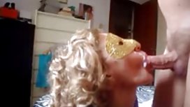 Blonde Cheater получает случайный большой черный петух