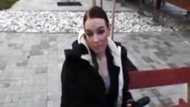 Assh Lee получает свою вячку растянутую