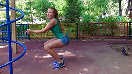 Скучная жена получает Gangbang с незнакомцами