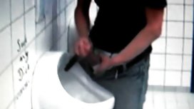Черный петух в петухе Голодный Mommys Butt